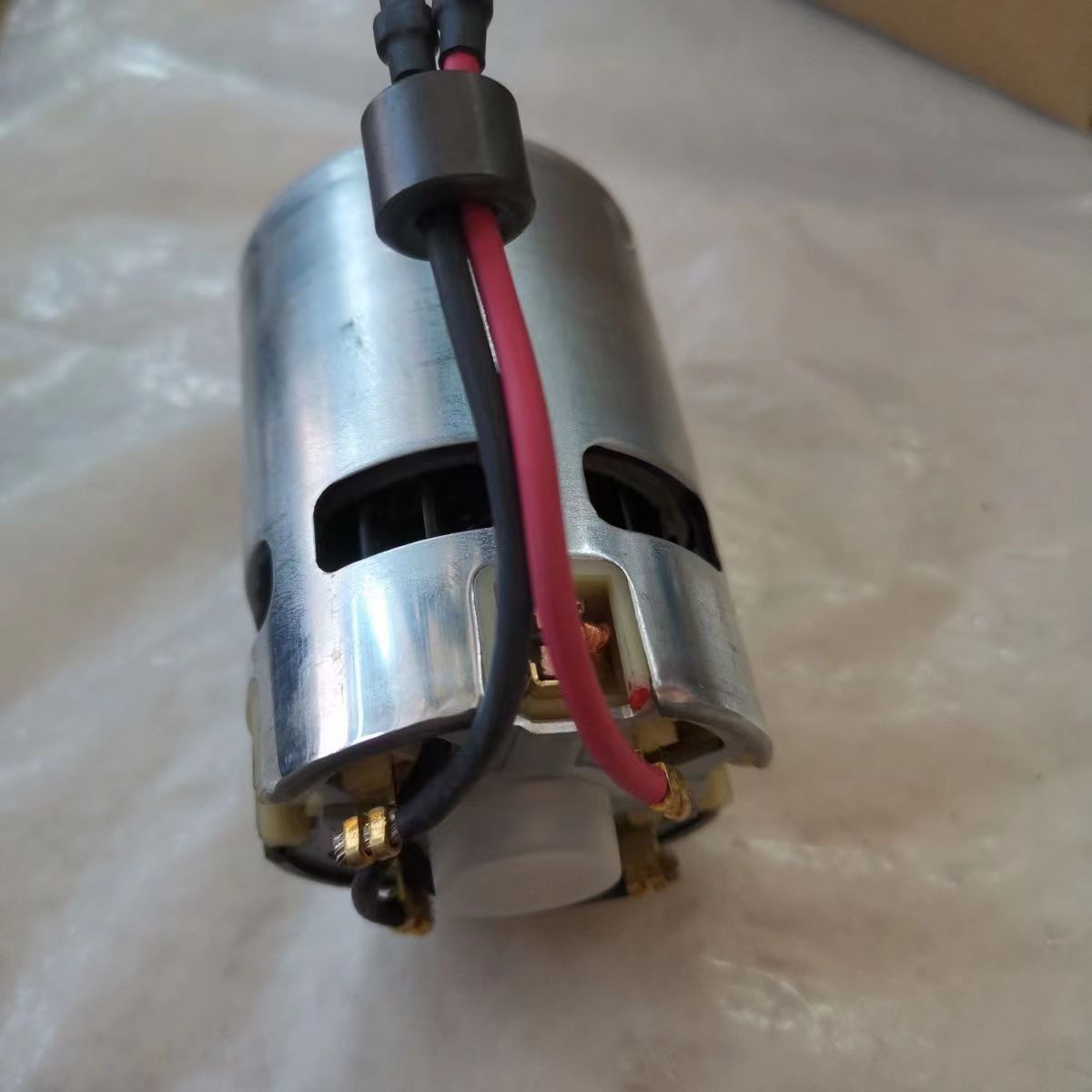 原裝博世18V鋰電角磨機(jī)直流電機(jī)GWS18V-LI充電手磨機(jī)馬達(dá)正品配件